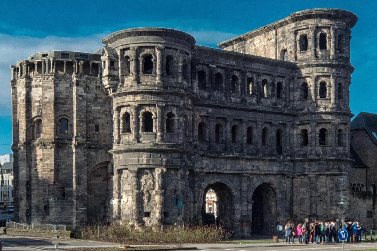 Ferienwohnung Kirchturmblick Euren Трир Экстерьер фото
